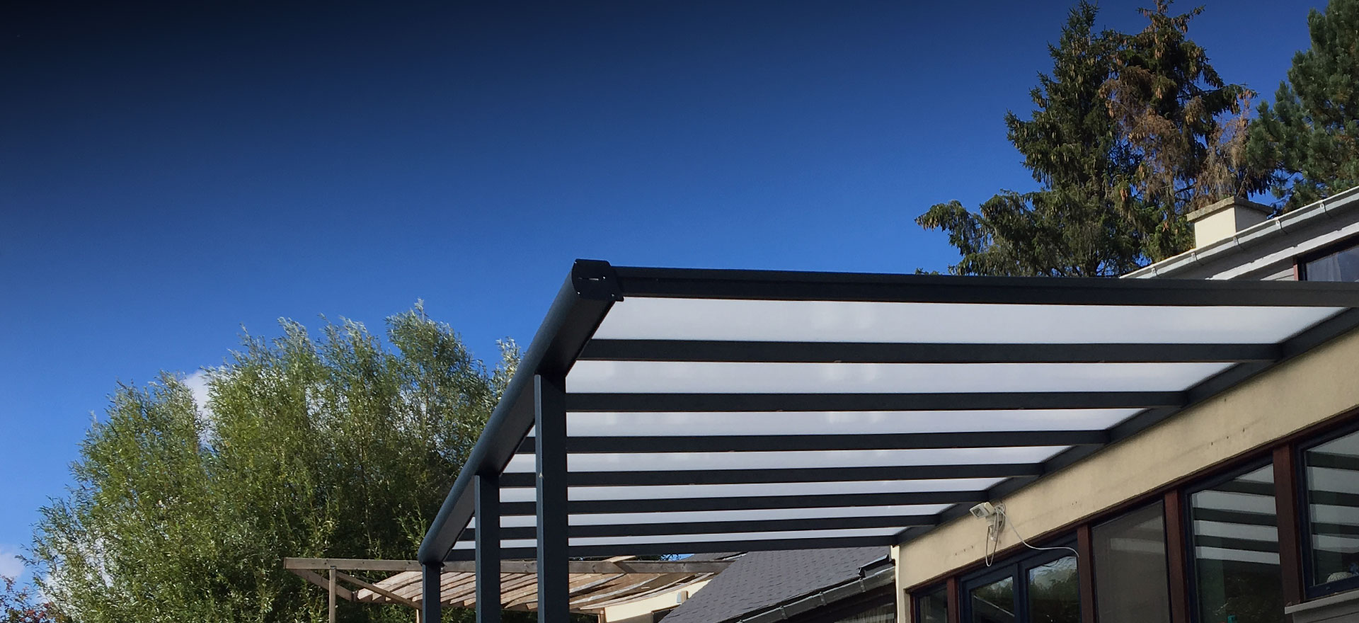 toit de pergola en polycarbonate